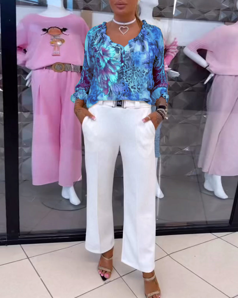 Adrienne | Blouse à col en V florale™