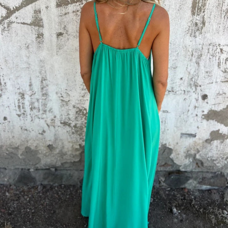 Élena | Robe Élégante à Encolure en V™
